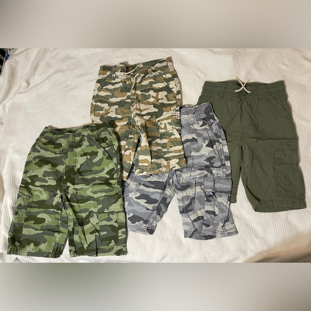 The Children’s Place Boys Camouflage Cargo Shorts Set - Picture 3 of 5